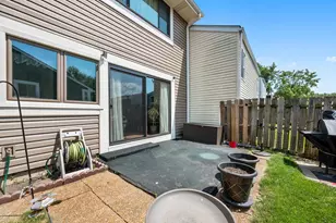 205 Robbin Dr, Romeoville, IL 60446 - Photo 16