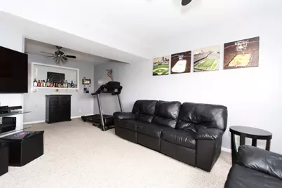 117 S Evergreen Avenue, Addison, IL 60101 - Photo 10