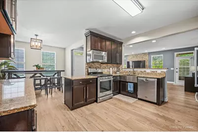 1949 Blackberry Lane #1949, Hoffman Estates, IL 60169 - Photo 8