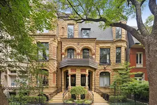 540 W Belden Ave, Chicago, IL 60614 - Photo 1
