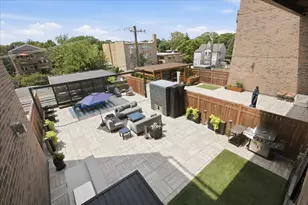 5820 N Clark St, Chicago, IL 60660 - Photo 6
