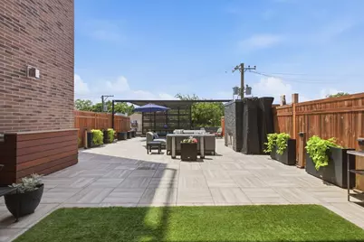 5820 N Clark Street #207, Chicago, IL 60660 - Photo 2