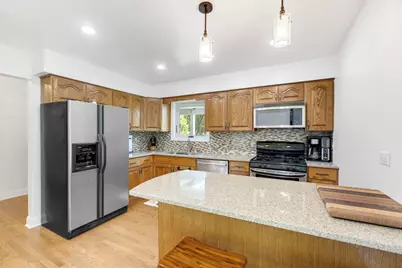 38W274 Bernice Drive, Saint Charles, IL 60174 - Photo 8