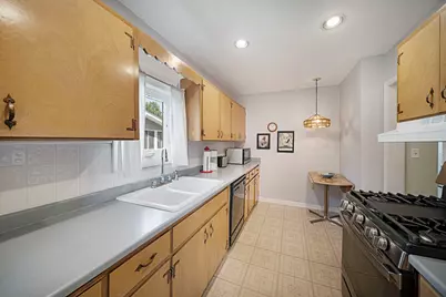 [Address not provided], Des Plaines, IL 60016 - Photo 6