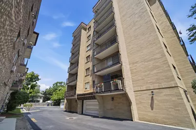 700 Graceland Avenue #708, Des Plaines, IL 60016 - Photo 2