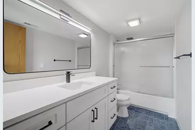 700 Graceland Avenue #708, Des Plaines, IL 60016 - Photo 16