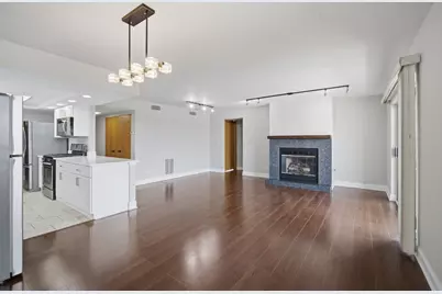 700 Graceland Avenue #708, Des Plaines, IL 60016 - Photo 6