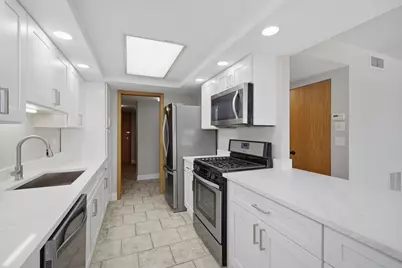 700 Graceland Avenue #708, Des Plaines, IL 60016 - Photo 12