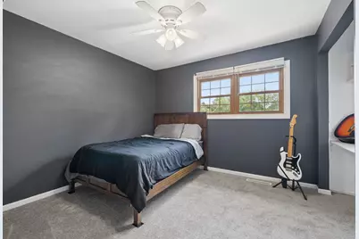 5700 Victoria Drive, Oak Forest, IL 60452 - Photo 12
