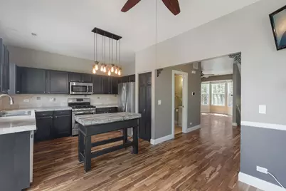 31632 Tall Grass Court #31632, Lakemoor, IL 60051 - Photo 8