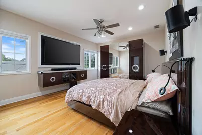 5900 Crain Street, Morton Grove, IL 60053 - Photo 10