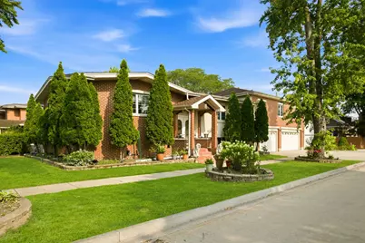 5900 Crain Street, Morton Grove, IL 60053 - Photo 2