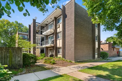 653 South Boulevard #101S, Oak Park, IL 60302 - Photo 2