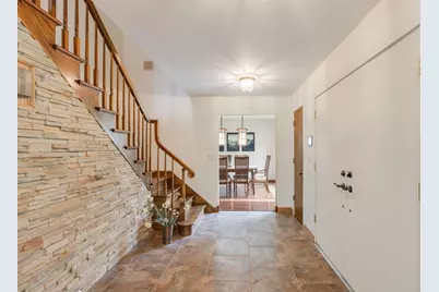 212 Cheviot Drive, Bartlett, IL 60103 - Photo 4