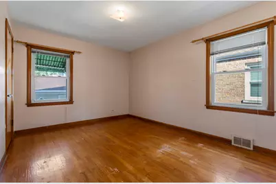 2240 S 9th Avenue, North Riverside, IL 60546 - Photo 6