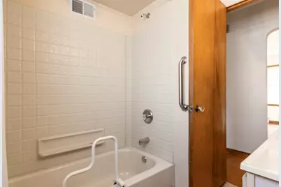 2240 S 9th Avenue, North Riverside, IL 60546 - Photo 16