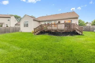 7004 Nathan Lane, Carpentersville, IL 60110 - Photo 16