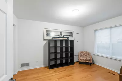 7004 Nathan Lane, Carpentersville, IL 60110 - Photo 10