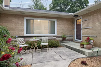 8165 Clarendon Hills Road, Willowbrook, IL 60527 - Photo 4