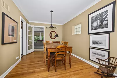 8130 Kilbourn Avenue, Skokie, IL 60076 - Photo 6