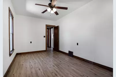 1322 N Prairie Avenue, Joliet, IL 60435 - Photo 12