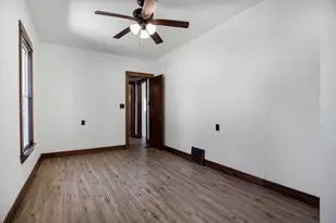1322 N Prairie Ave, Joliet, IL 60435 - Photo 12