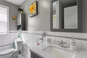 211 Casseday Ave, Joliet, IL 60432 - Photo 12