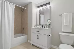 1919 S Michigan Ave, Chicago, IL 60616 - Photo 12
