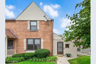 721 E Maple Avenue, La Grange, IL 60525 - Photo 1