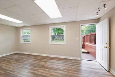 1340 Newcastle Lane, Hoffman Estates, IL 60169 - Photo 28