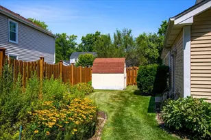 2297 Pontiac Cir, Naperville, IL 60565 - Photo 44