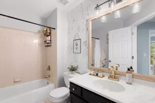2156 Yale Cir, Hoffman Estates, IL 60192 - Photo 18