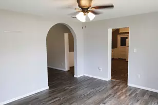 145 E Spaulding Ave, Clifton, IL 60927 - Photo 6