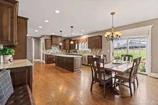 8580 Stone Creek Blvd, Frankfort, IL 60423 - Photo 10