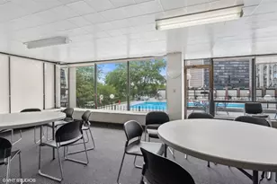 5455 N Sheridan Rd, Chicago, IL 60640 - Photo 14