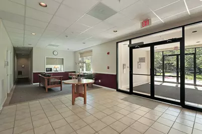 891 Central Avenue #219, Highland Park, IL 60035 - Photo 2
