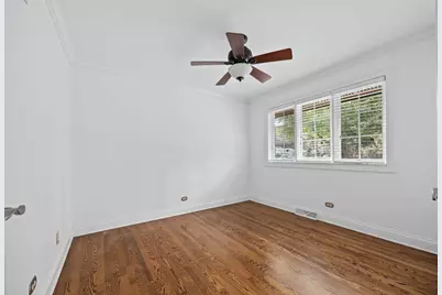 6342 Martin Drive, Willowbrook, IL 60527 - Photo 32