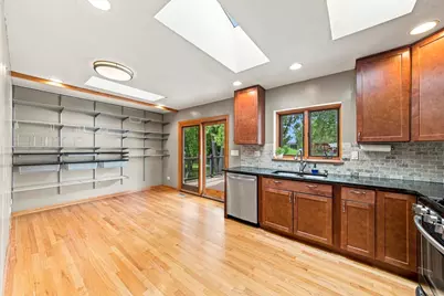 16 Joyce Lane, Streamwood, IL 60107 - Photo 6