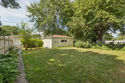 7920 Kenneth Avenue, Skokie, IL 60076 - Photo 30