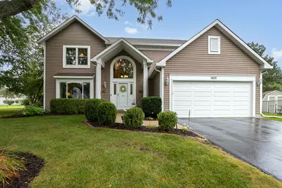 18101 W Hampshire Drive, Gurnee, IL 60031 - Photo 2