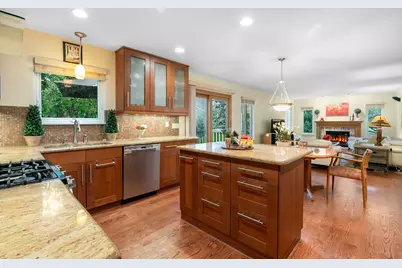 18101 W Hampshire Drive, Gurnee, IL 60031 - Photo 8