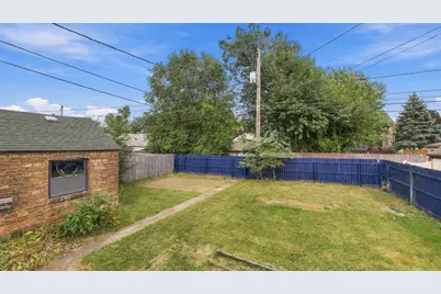 9427 S Saint Louis Avenue, Evergreen Park, IL 60805 - Photo 22