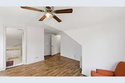 9427 S Saint Louis Avenue, Evergreen Park, IL 60805 - Photo 14