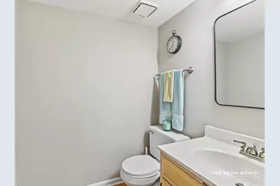 195 Meadow Lakes Boulevard, Aurora, IL 60504 - Photo 28