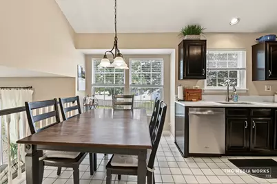 195 Meadow Lakes Boulevard, Aurora, IL 60504 - Photo 10