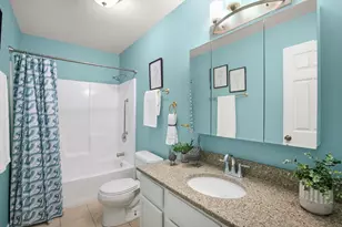199 W Hillside Dr, Round Lake, IL 60073 - Photo 6