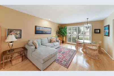 1170 Green Knolls Drive, Buffalo Grove, IL 60089 - Photo 6