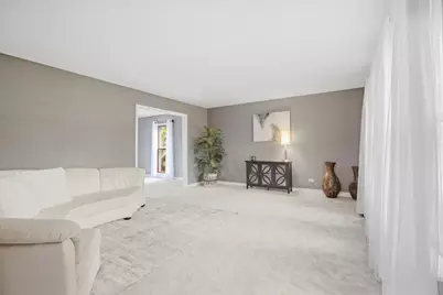 1320 Spring Hill Drive, Algonquin, IL 60102 - Photo 8