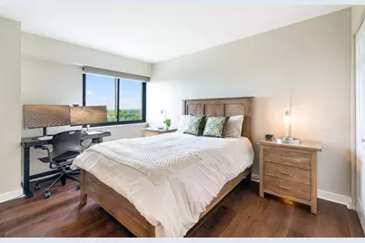 141 N La Grange Road #1003, La Grange, IL 60525 - Photo 12