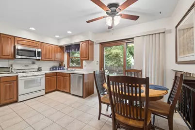 4153 Cumnor Road, Downers Grove, IL 60515 - Photo 2